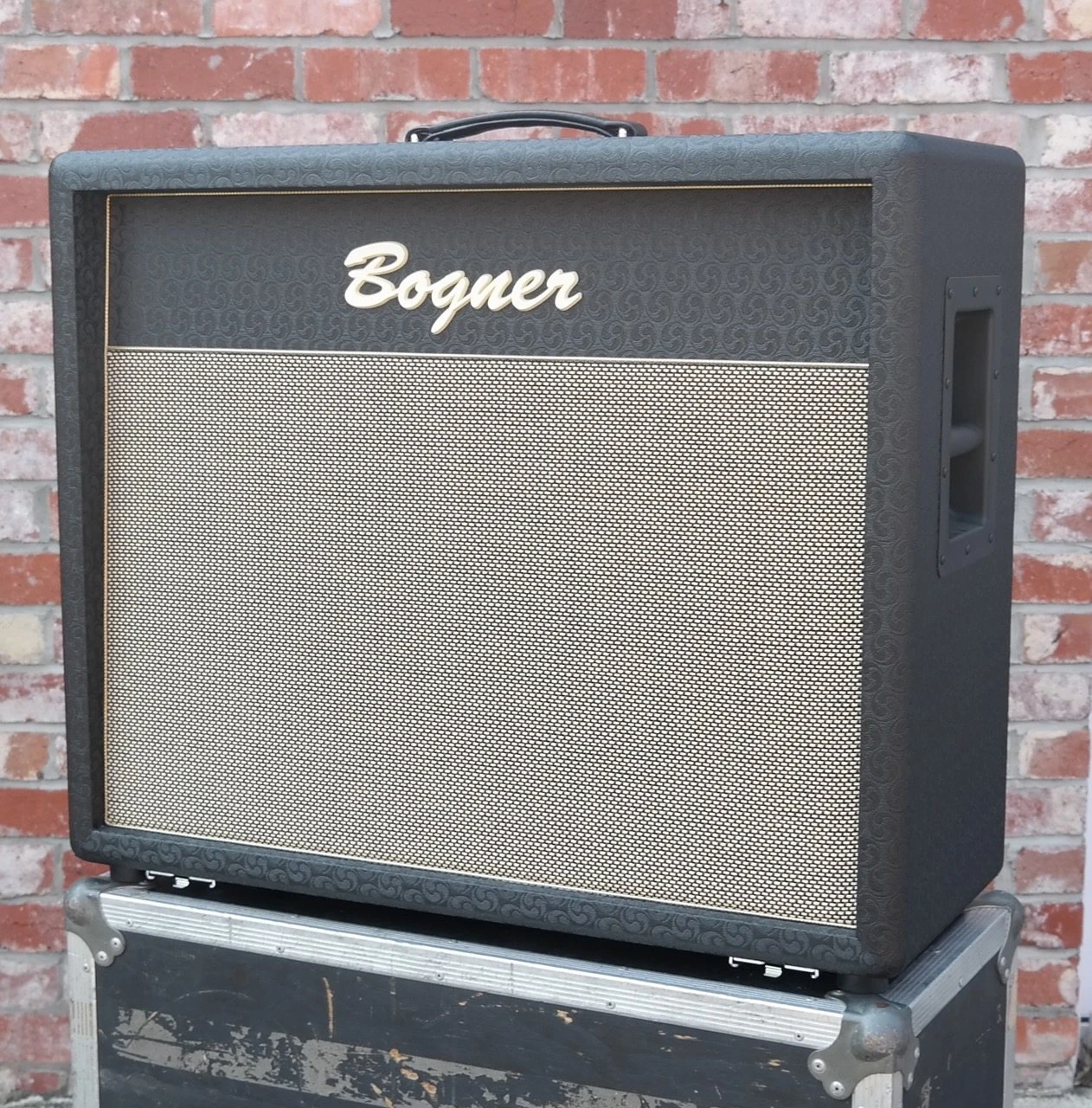 Bogner 2×12 Closed Back Oversize Cab 4 Bogner 2×12 Closed Back Oversize Cab - Image 4