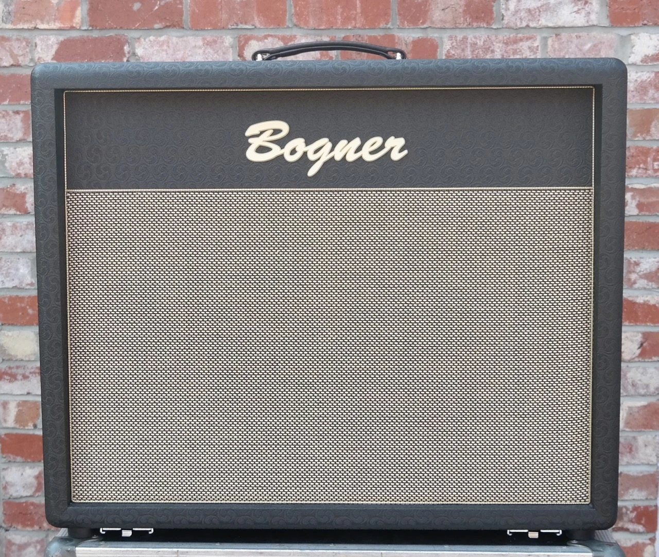 Bogner 2×12 Closed Back Oversize Cab 2 Bogner 2×12 Closed Back Oversize Cab - Image 2