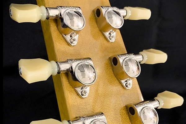 TonePros Tuners GKH330 Machine Heads 2 TonePros Tuners GKH330 Machine Heads - Image 2